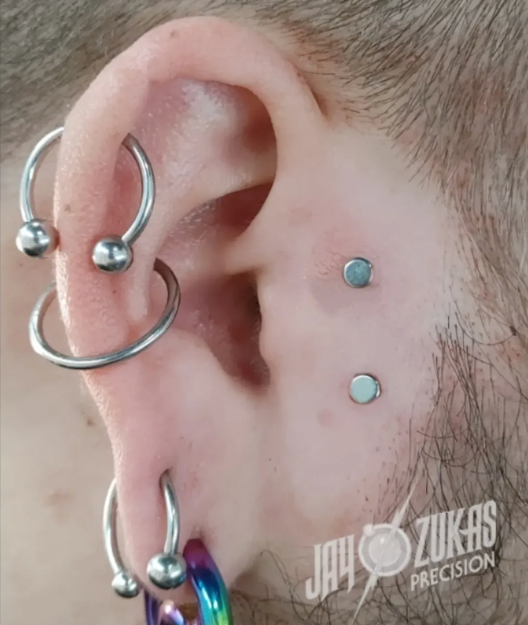 Facial piercing